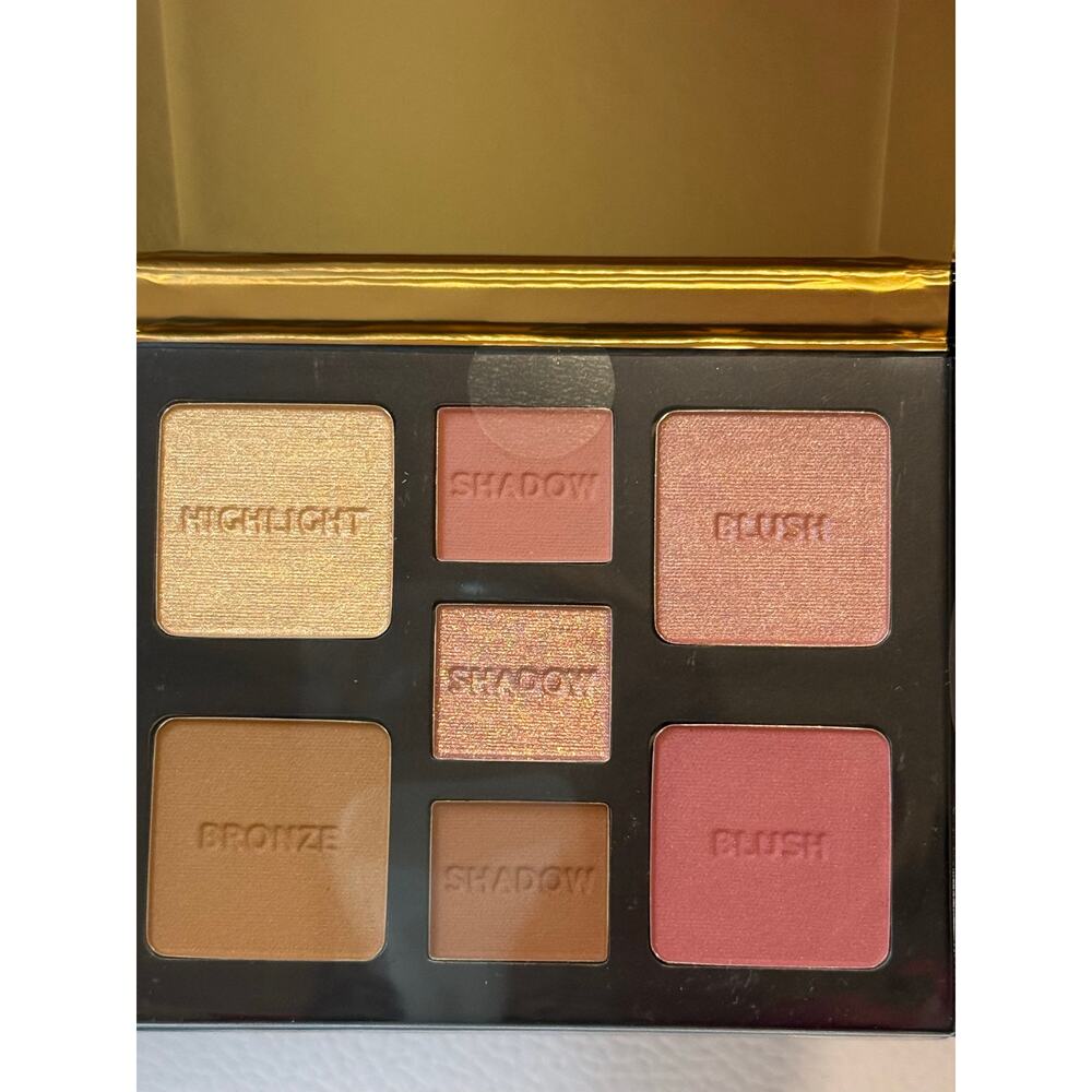MILANI Volume 110 Light to Medium All Inclusive Eye, Cheek, & Face Palette -NEW - Picture 4 of 6